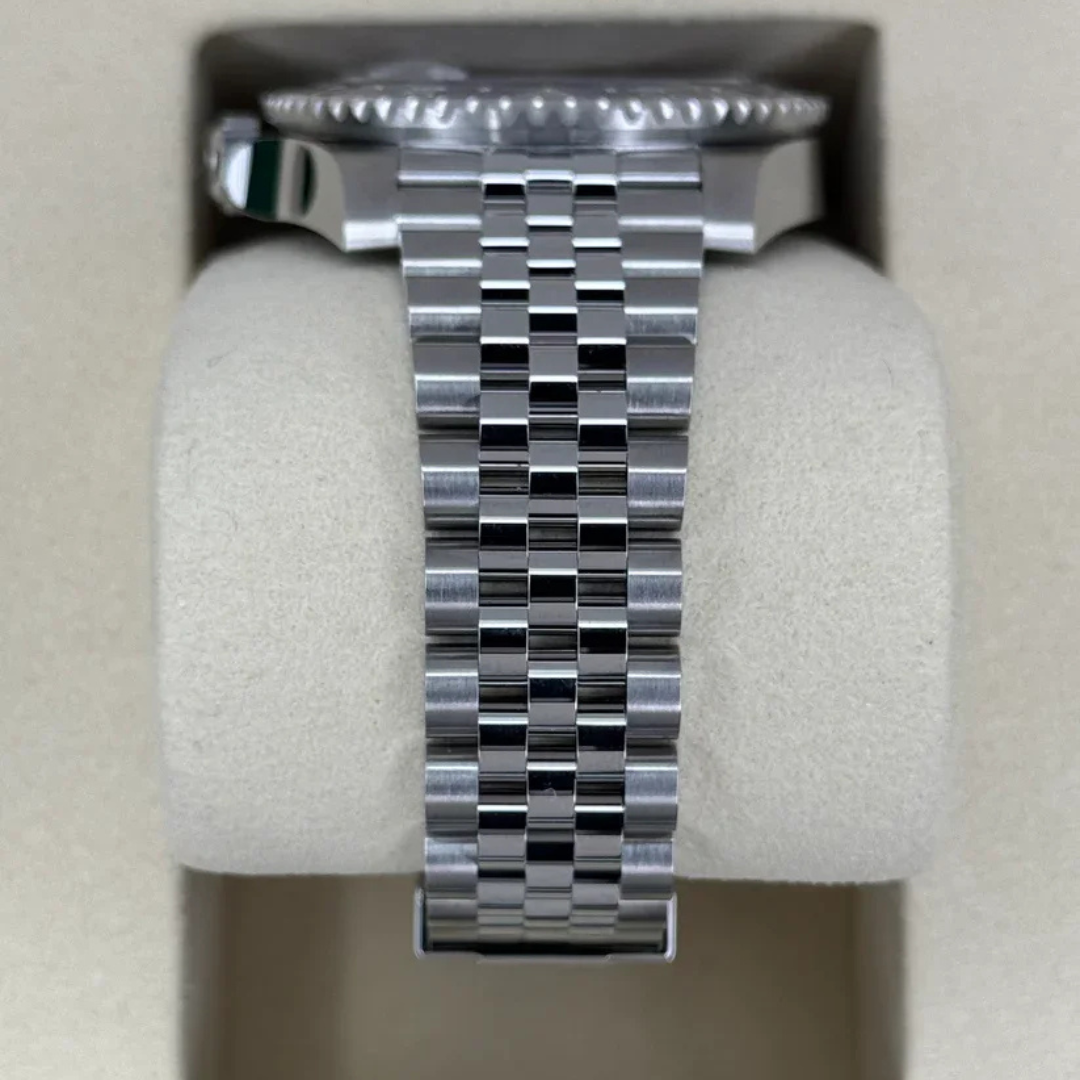 R. GMT-Master II Pepsi
